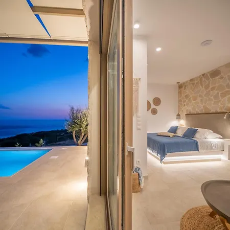 Ionian Horizon - Private Villa Plateies